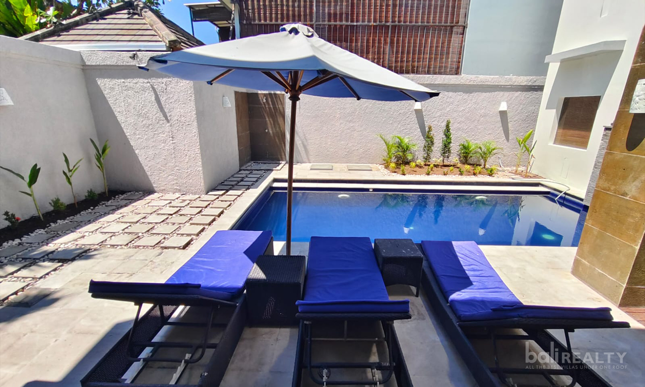 Spacious 3-Bedroom Yearly Rental in Prime Seminyak Location 3008 — image 4