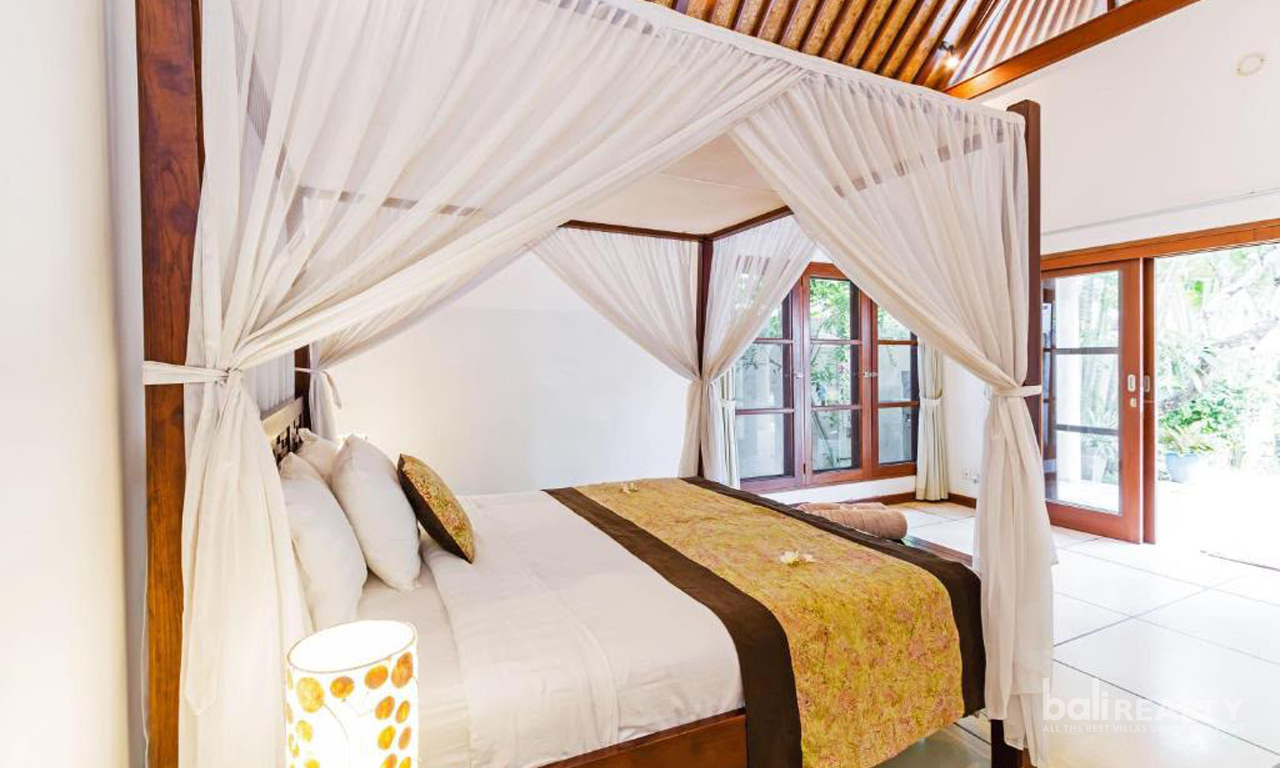Spacious 3-Bedroom Villa in Prime Seminyak for Long-Term Rental 3011 — image 9