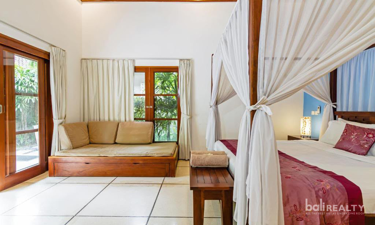 Spacious 3-Bedroom Villa in Prime Seminyak for Long-Term Rental 3011 — image 11
