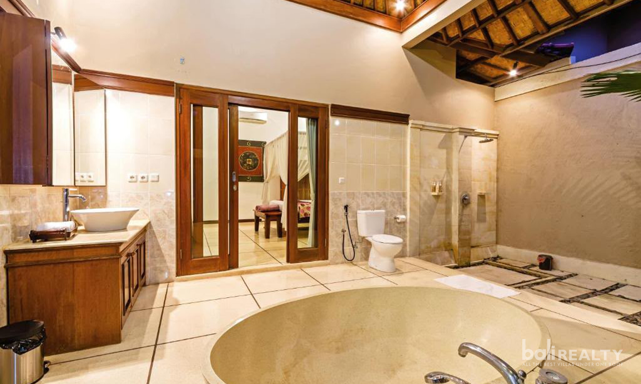 Spacious 3-Bedroom Villa in Prime Seminyak for Long-Term Rental 3011 — image 14