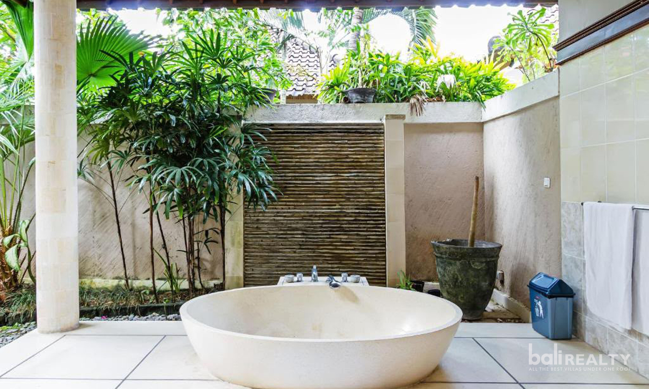 Spacious 3-Bedroom Villa in Prime Seminyak for Long-Term Rental 3011 — image 15