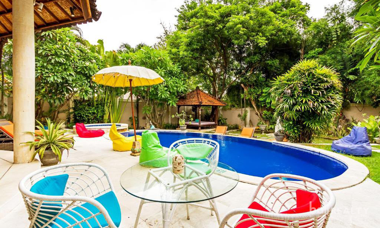 Spacious 3-Bedroom Villa in Prime Seminyak for Long-Term Rental 3011 — image 2