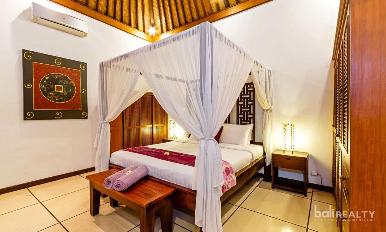 Spacious 3-Bedroom Villa in Prime Seminyak for Long-Term Rental 3011 — image 8