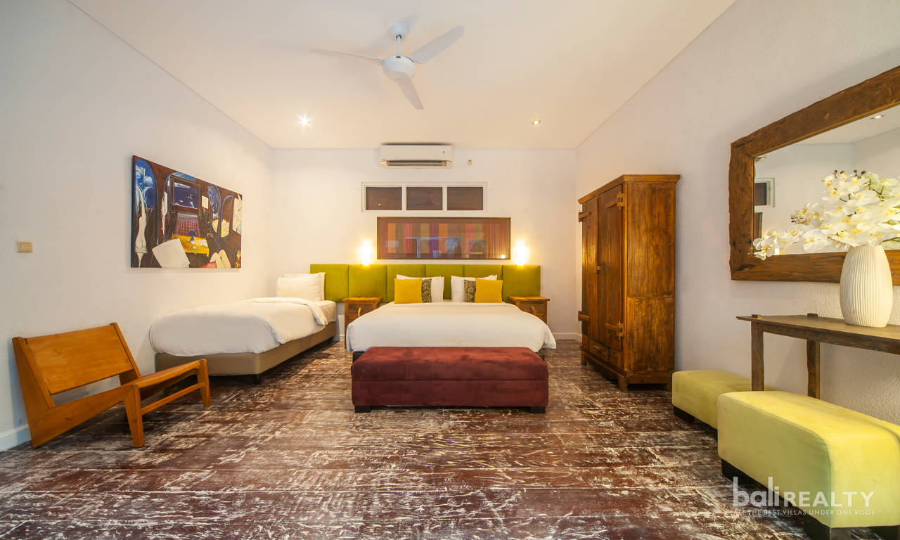 Spacious 4-Bedroom Villa for Yearly Rental Near Petitenget Beach, Seminyak 3019 — image 15