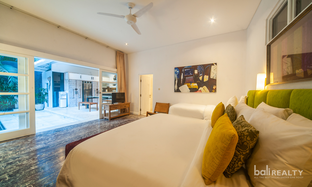 Spacious 4-Bedroom Villa for Yearly Rental Near Petitenget Beach, Seminyak 3019 — image 17
