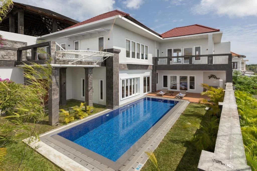 Spacious 5-Bedroom Jimbaran Villa with Private Pool, Billiard Room & Stunning Balcony Views