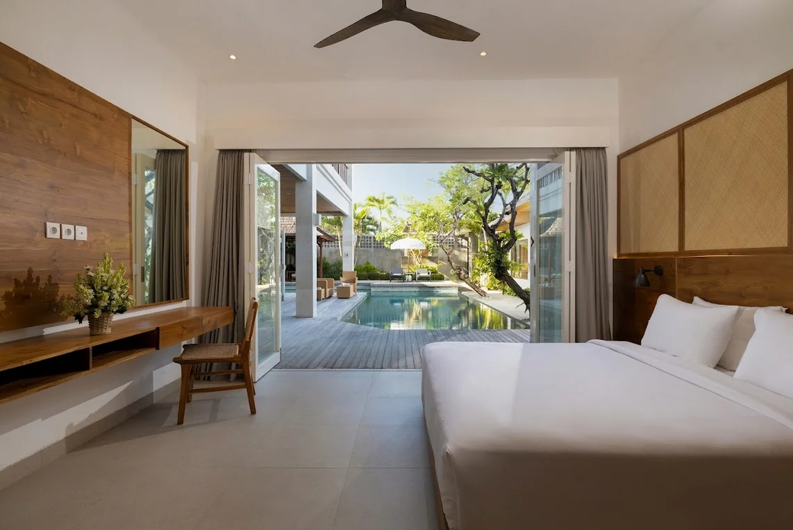 Spacious 5-Bedroom Villa in Kerobokan Bali — image 7