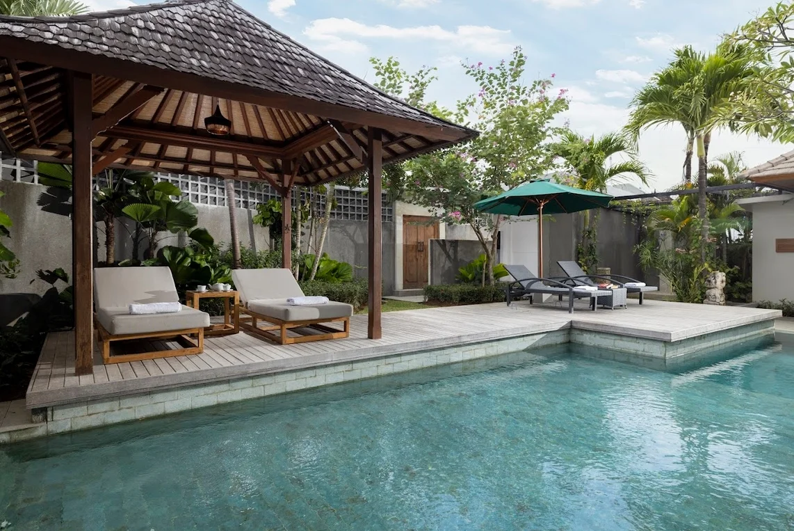 Spacious 5-Bedroom Villa in Kerobokan Bali — image 3