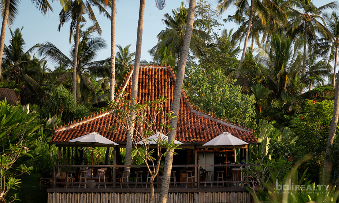 Eco-Friendly Beachside Resort with Outstanding Rental History in Booming Balian Beach 2683 — image 4