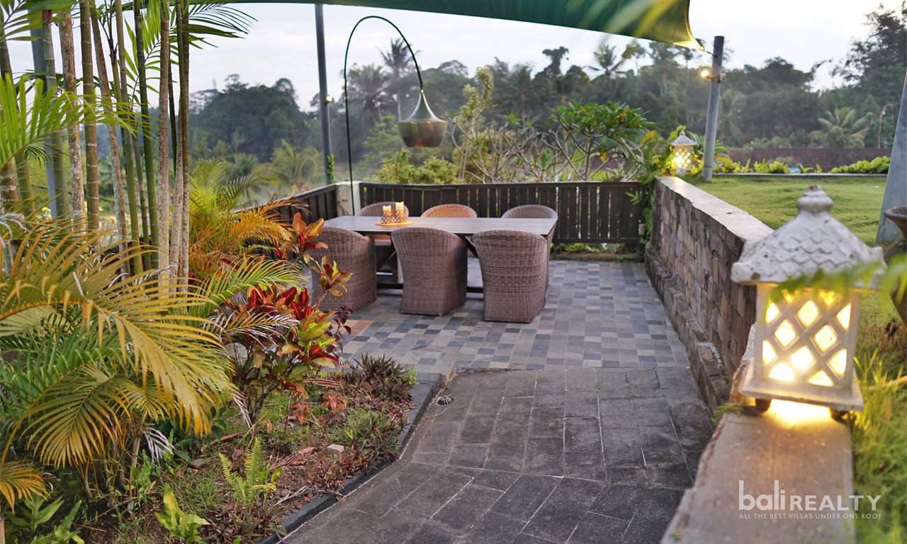 Three-Bedroom Traditional Balinese Villa in Peaceful Tabanan – Yearly Rental 3005 — image 16