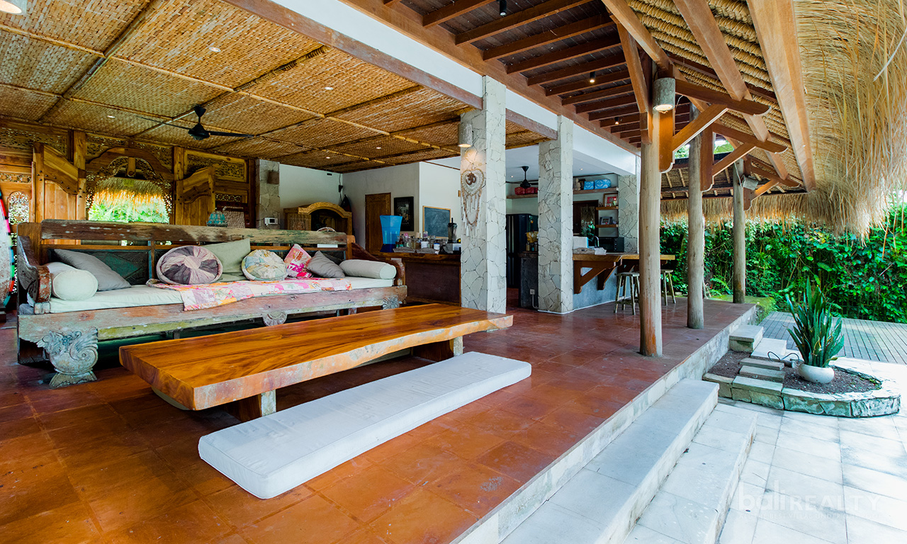 Expansive 27 ARE Freehold Property Investment Opportunity, Minutes from Central Ubud — image 2
