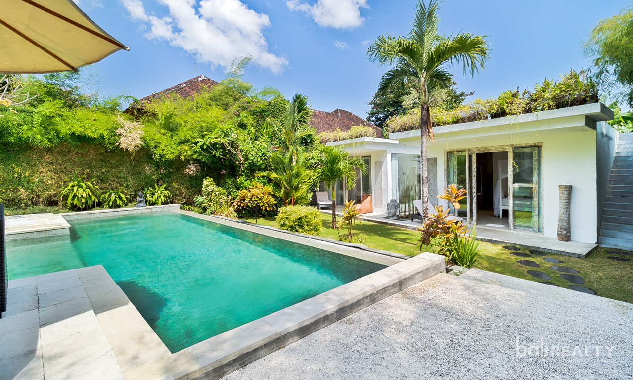 Serene and Spacious Four-Bedroom Family Villa for Yearly Rent in Umalas — image 3