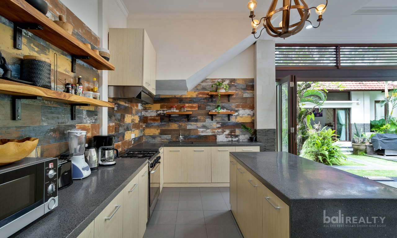 Price Slashed for Immediate Sale – Spacious 4-Bed Umalas Villa on 765sqm — image 8
