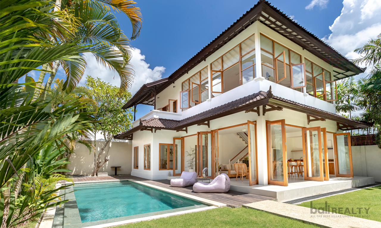 Modern Balinese Two-Bedroom Villa in Umalas – Secure Long Lease, Perfect for Home or Investment