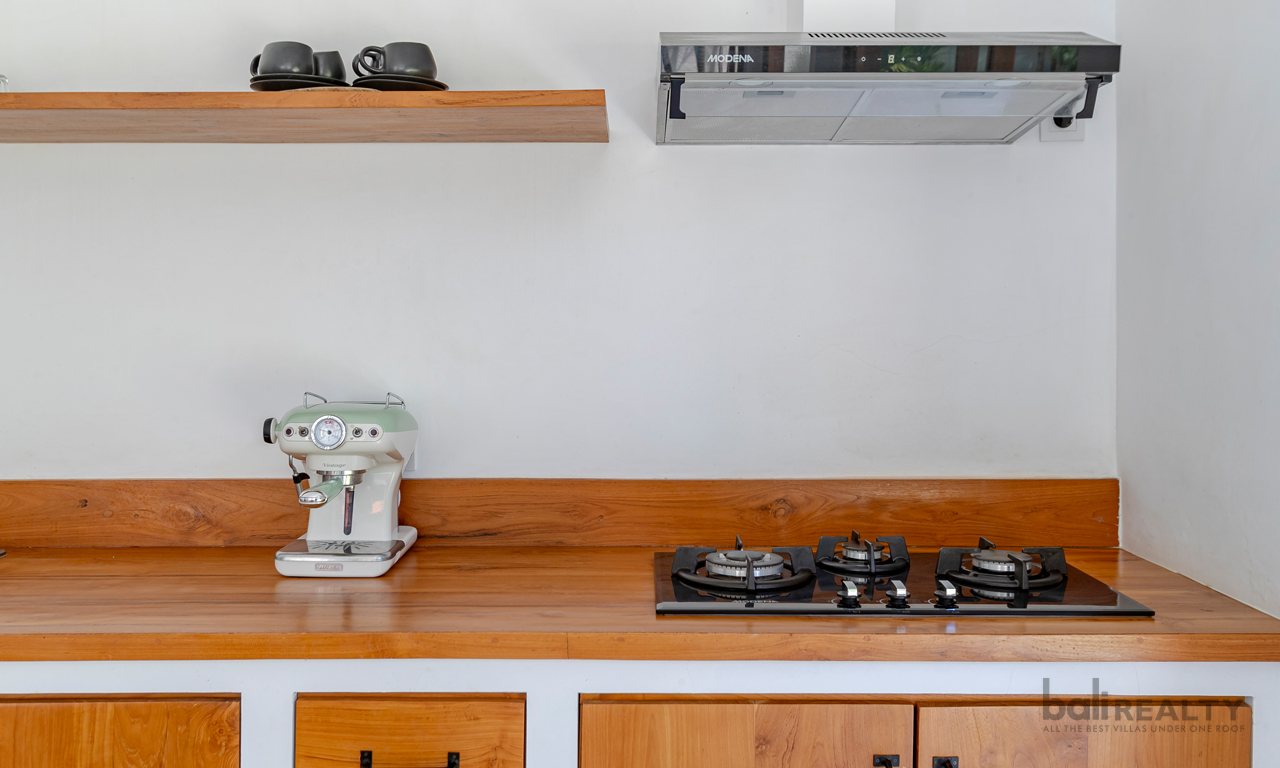 Modern Balinese Two-Bedroom Villa in Umalas – Secure Long Lease, Perfect for Home or Investment — image 12