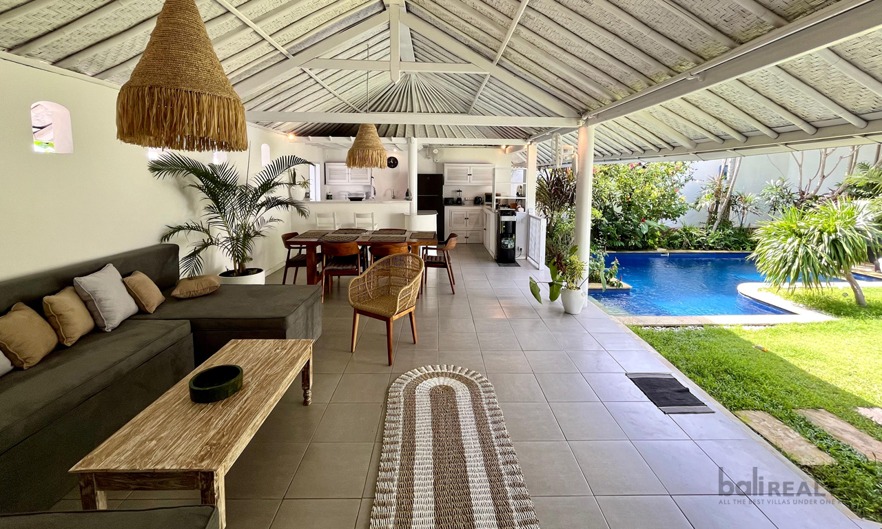 Newly Renovated Spacious Three-Bedroom Villa in Umalas for Yearly Rental — image 3