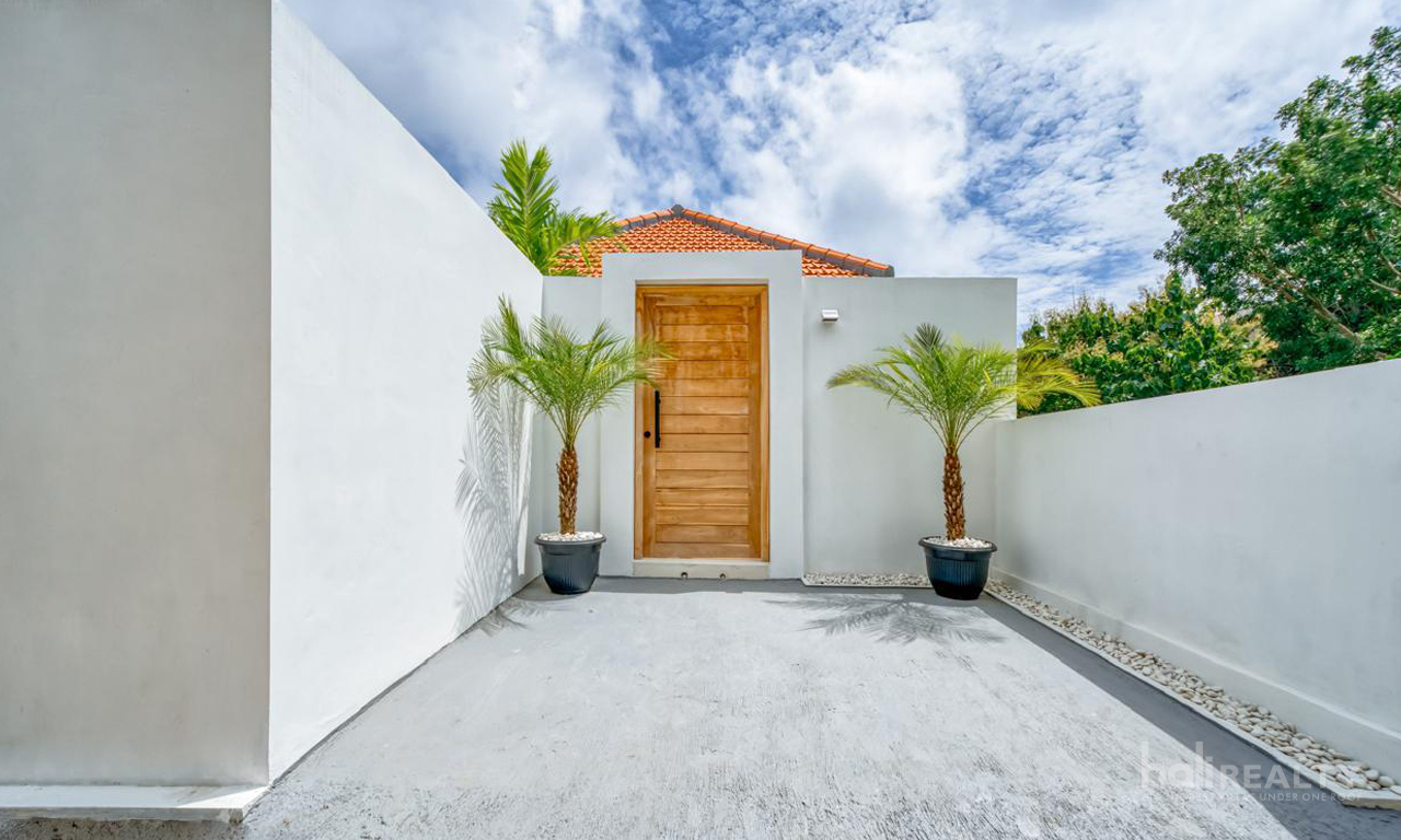 Rare Two-in-One Opportunity: Brand-New Two-Bedroom Villa & 4.2 ARE Plot in Ungasan, Near the Beach — image 10