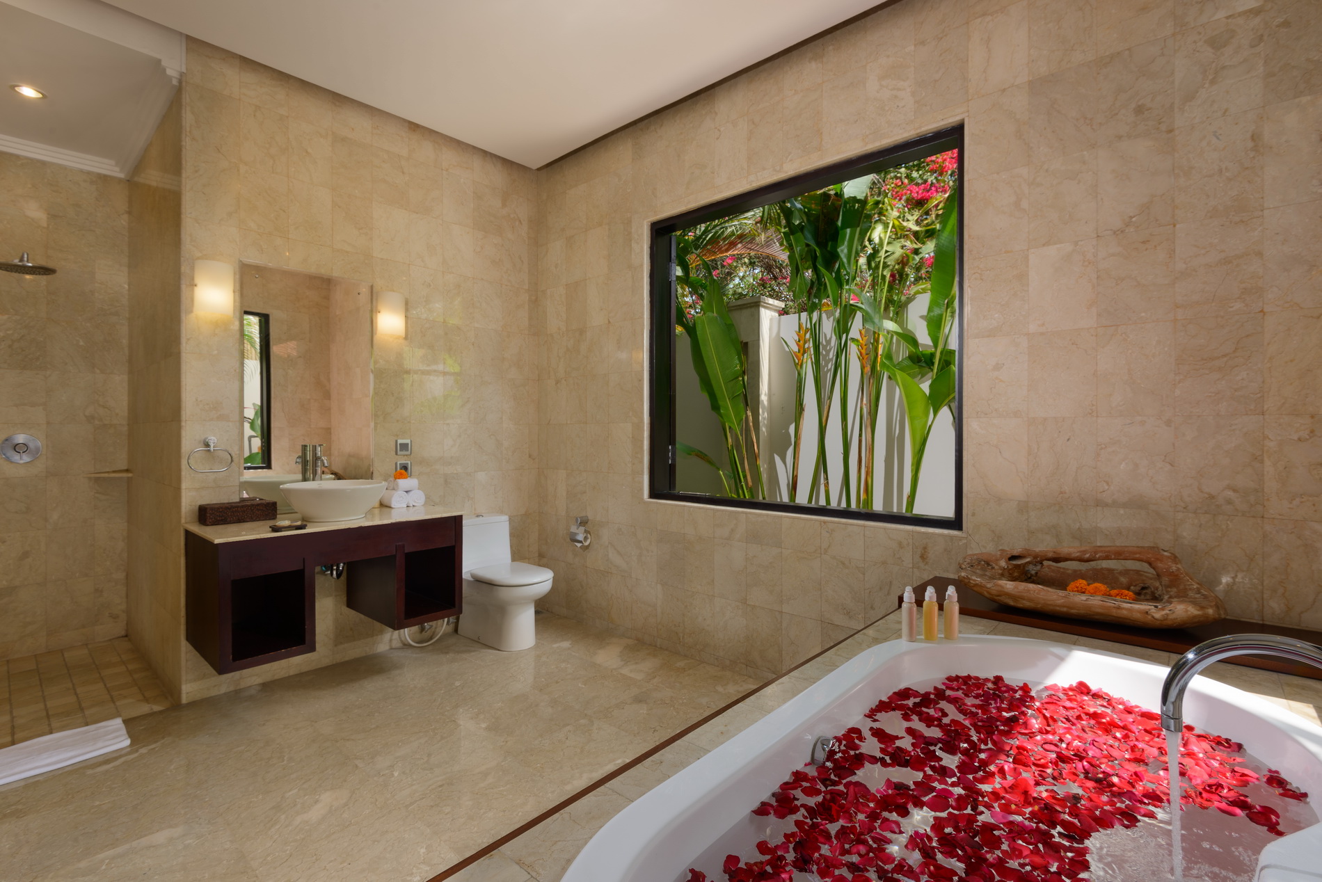 Villa Amman, Seminyak 4 bedroom villa for rental, Bali — image 18