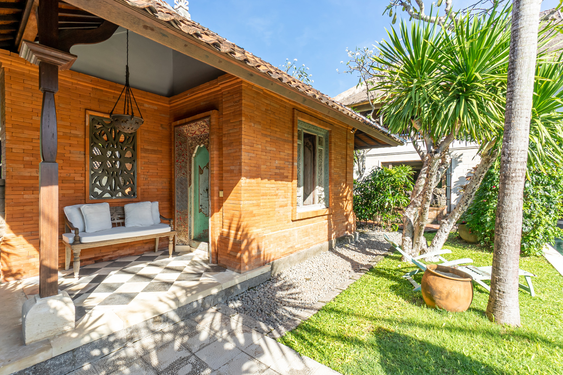 Villa Angsa Sanur | Traditional 4-Bedroom Villa with Pool — image 18