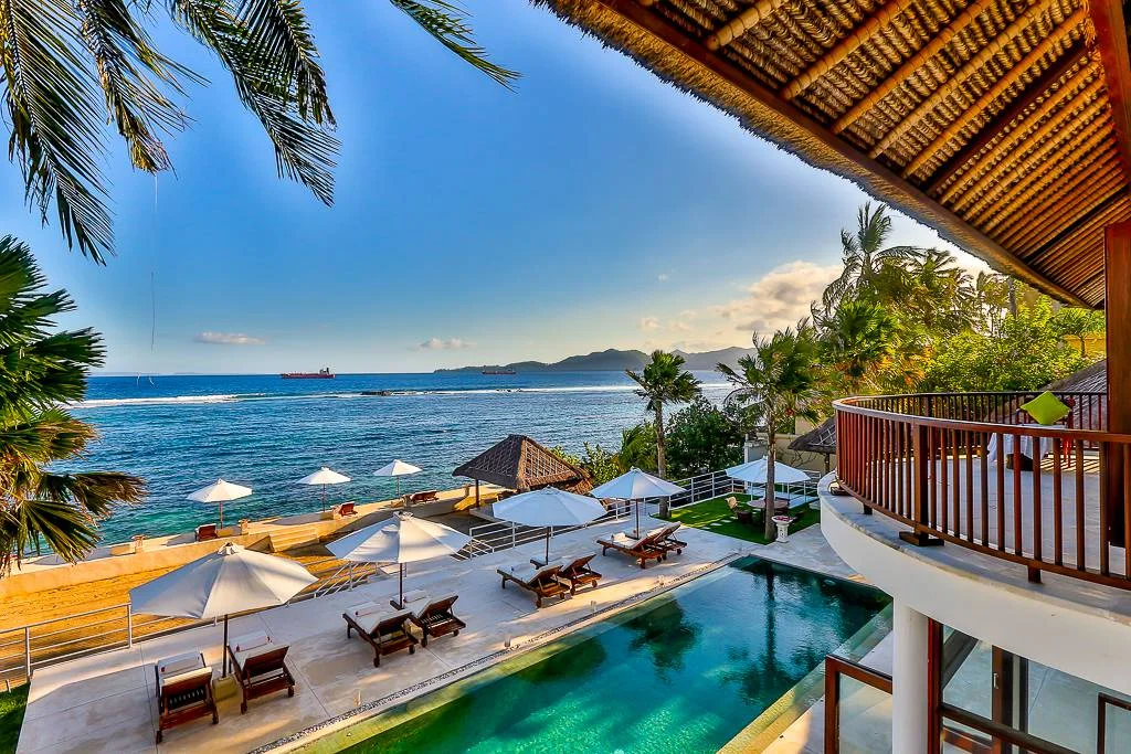 Villa Candidasa BVI41048 – Charming 4-Bedroom Seafront Luxury Villa with Tropical Design in Candidasa, Bali