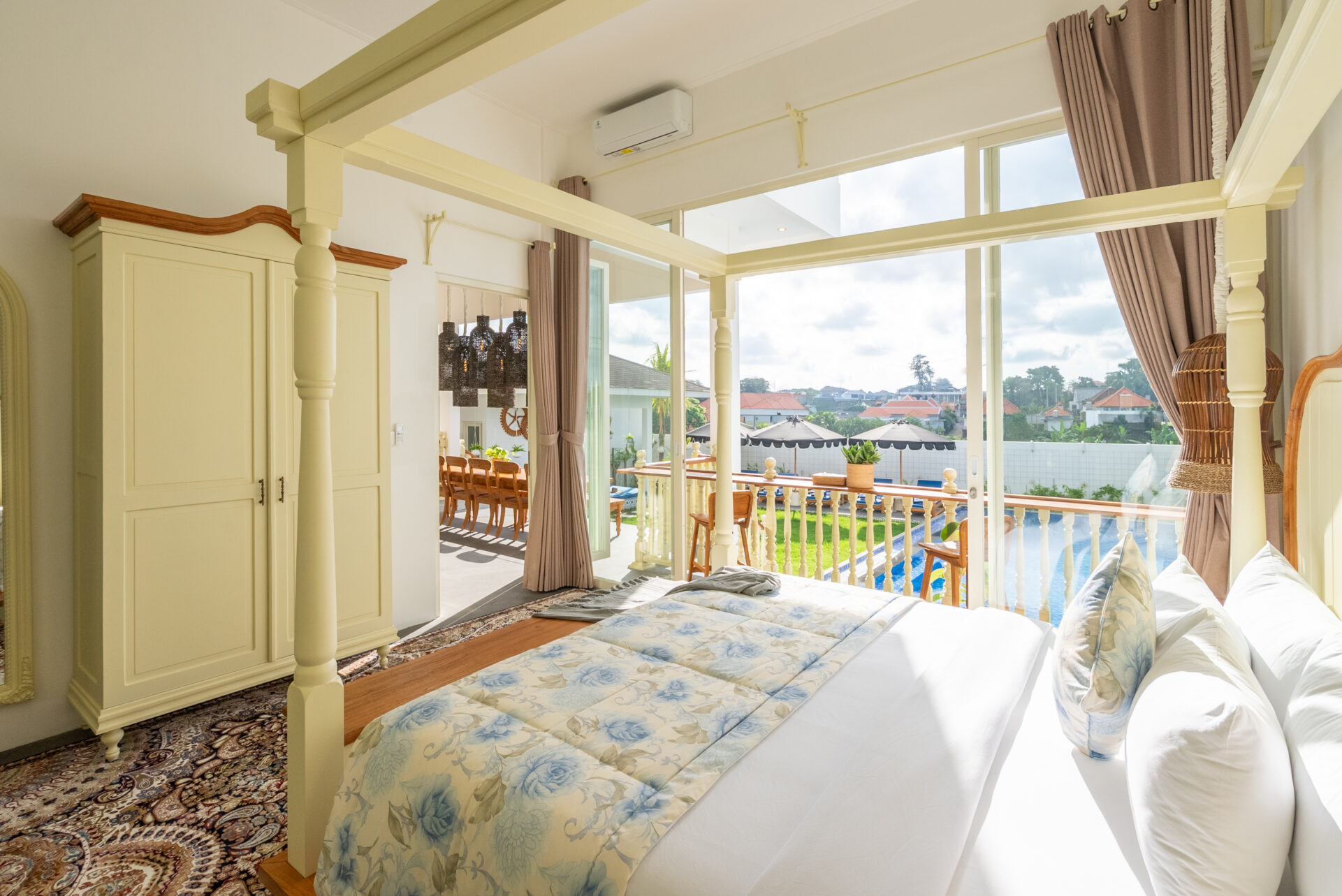 Luxury 6 Bedroom Villa with Private Pool in Berawa, Canggu — image 15
