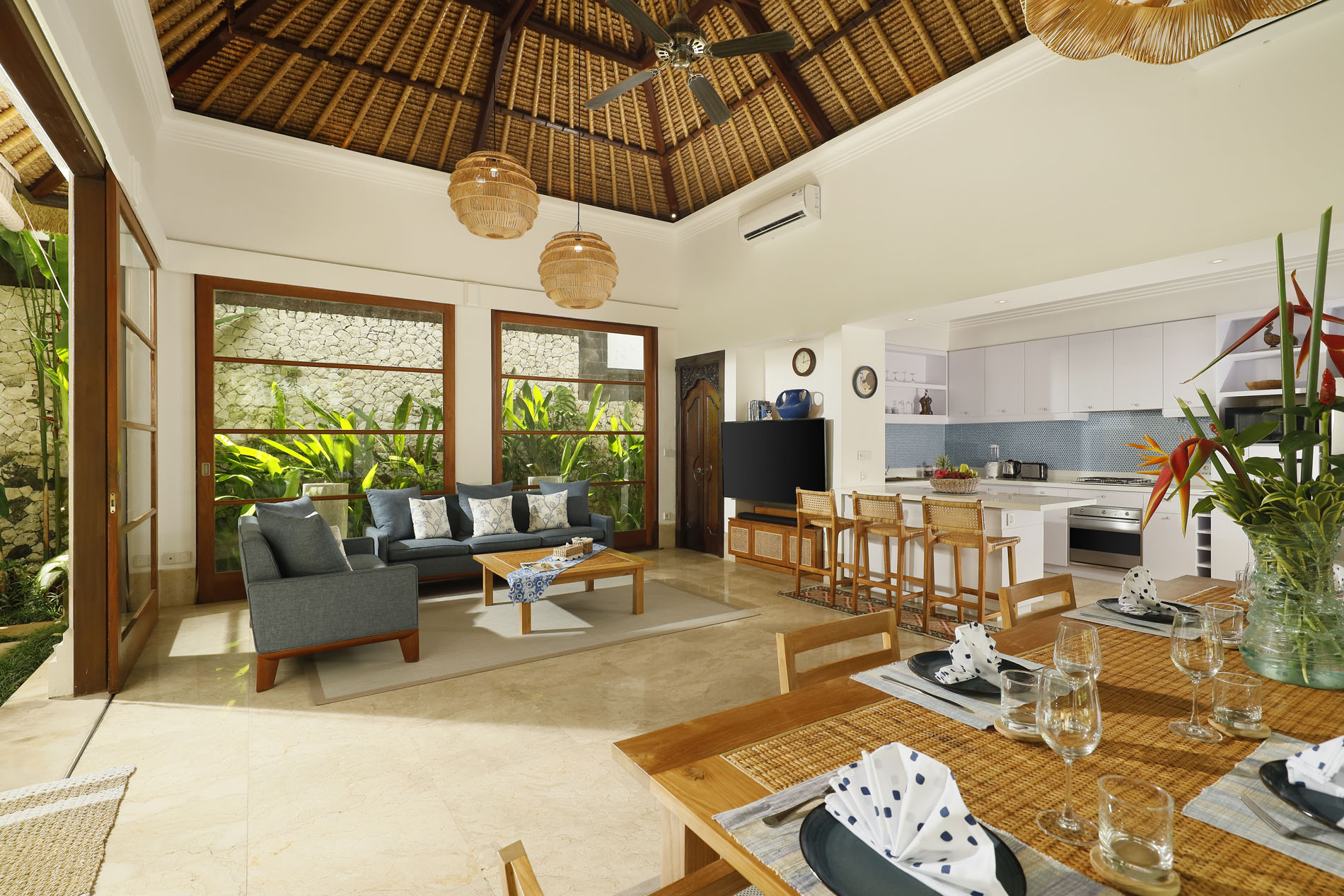 Villa Edward Jimbaran | 3-Bedroom Villa with Private Pool — image 12