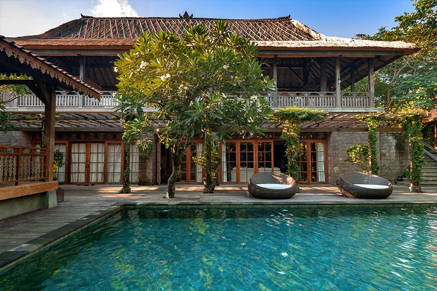 A Balinese Garden Paradise – 5BR Luxury Villa in Jimbaran — image 3