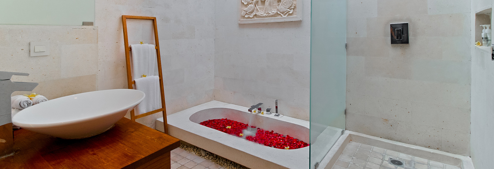 Villa Miro, Seminyak 3 bedroom villa - Great location, Bali — image 10