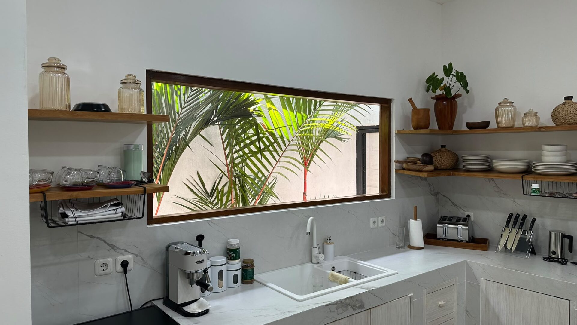 Brand-New 3 Bedroom Family Villa with Rice Field Views in Sanur — image 11