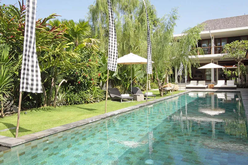 Villa Sarasvati in Seminyak — image 2