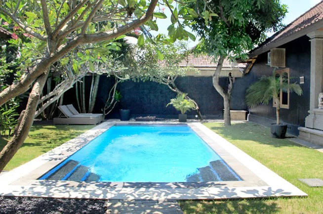 3BR Villa in Central Seminyak – Private Pool, Garden & Steps to Sunset Point — image 4