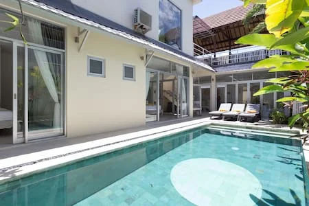 Elegant 4-Bedroom Villa with Private Pool in the Heart of Seminyak — image 4
