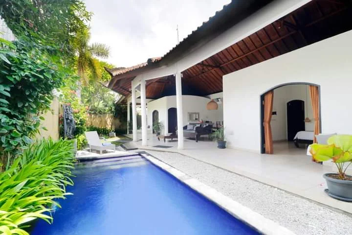 Stylish 2BR Private Pool Villa in Batu Belig – Walk to Beach & Cafés – BVI8997 — image 5