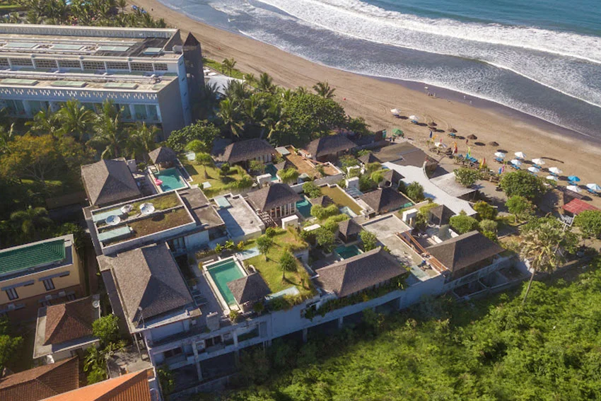2-Bedroom Beachfront Villa with Private Infinity Pool — image 3