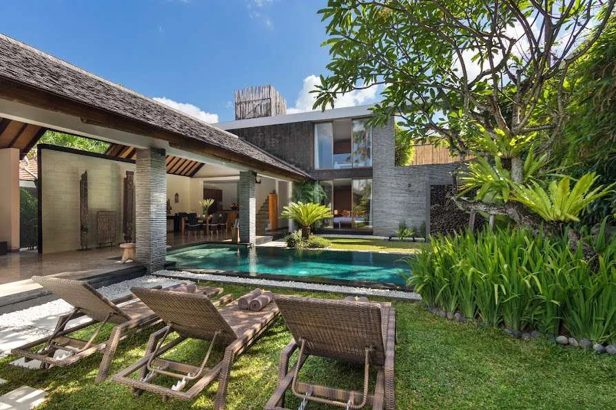 Stylish 3BR Villa with Pool in Trendy Petitenget, Seminyak — image 3