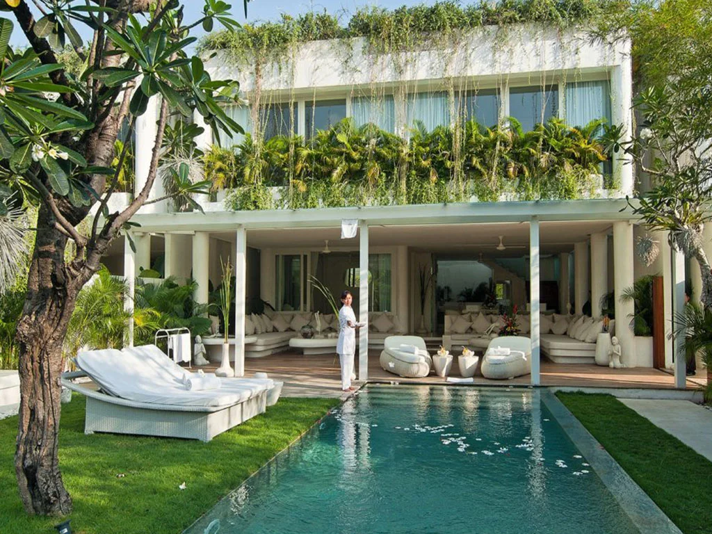 Modern 3BR Pool Villa at The Sea – 50m to Batu Belig Beach, Near Seminyak