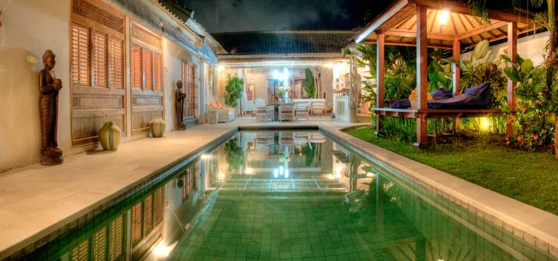 Colorful 3BR Villa in Central Seminyak – Walk to Eat Street & Beach – BVI5417