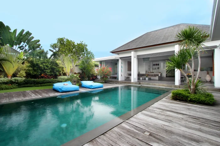 Stylish 3-Bedroom Villa with 12m Pool – Only 10 Mins Walk to Oberoi Street, Seminyak — image 5