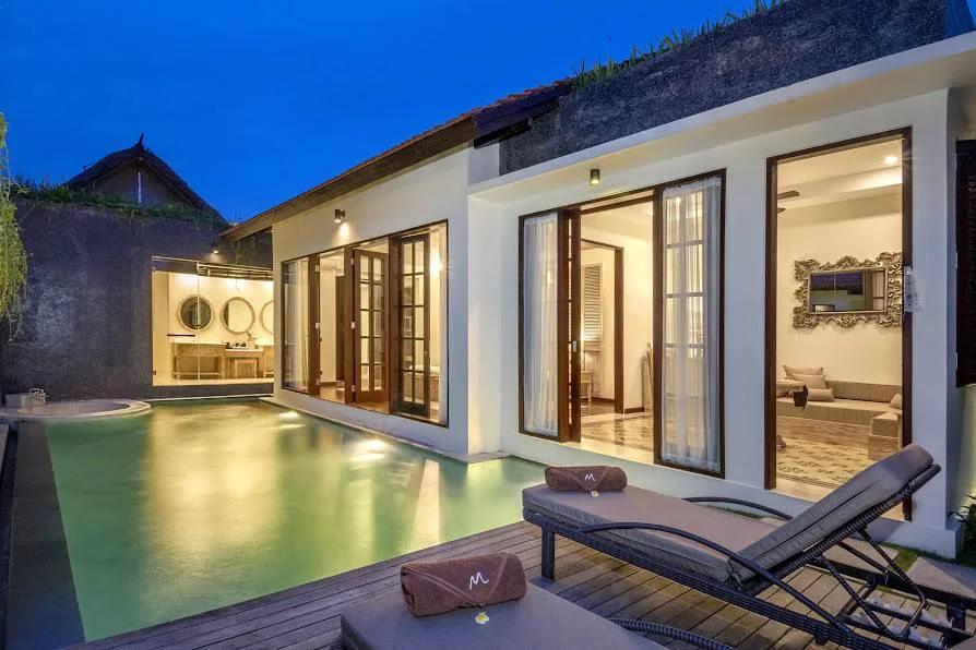 Romantic 1-Bedroom Villa with Private Pool & Jacuzzi – Umalas, Bali — image 3