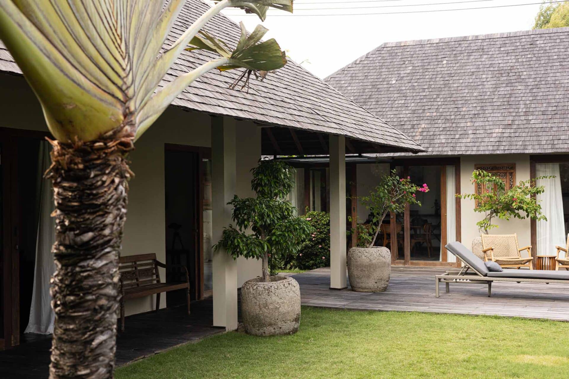 Modern, Bali Tropical Villa – Central Umalas — image 4