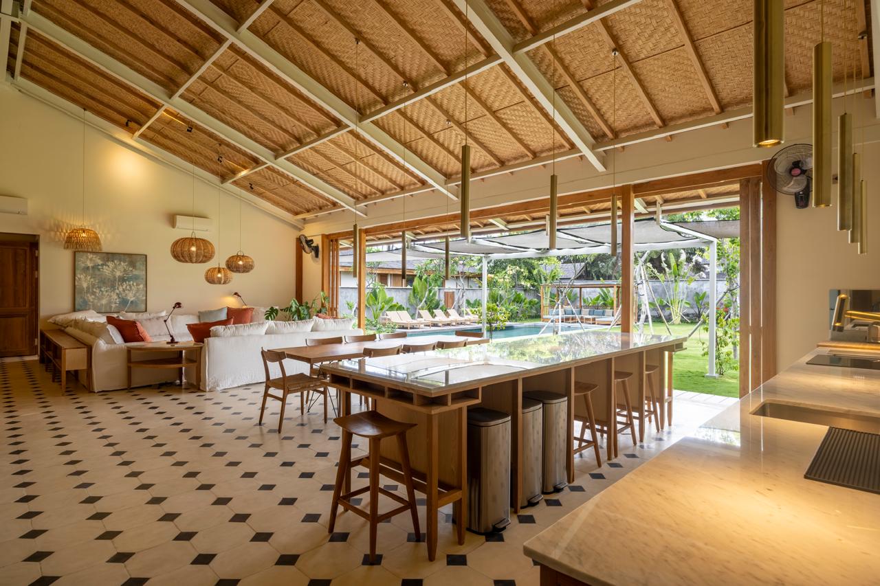 6 bedroom seaside villa in Seseh in Seseh / Cemagi — image 12