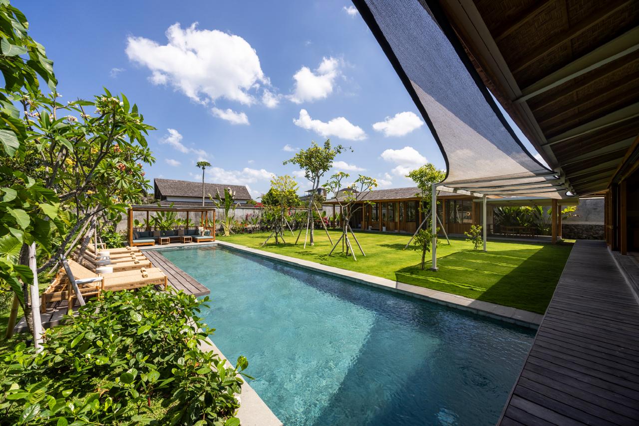 6 bedroom seaside villa in Seseh in Seseh / Cemagi — image 1