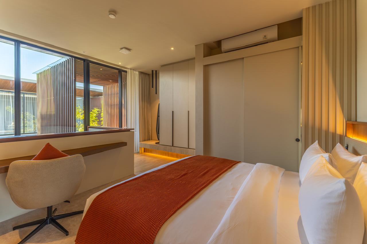 Modern 1-Bedroom Duplex Townhouse with Private Pool in Umalas — image 6