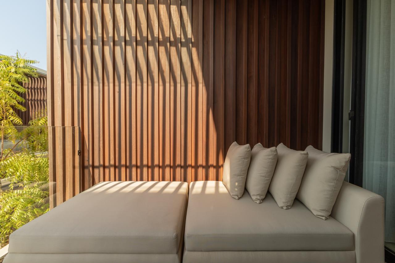 Modern 1-Bedroom Duplex Townhouse with Private Pool in Umalas — image 10