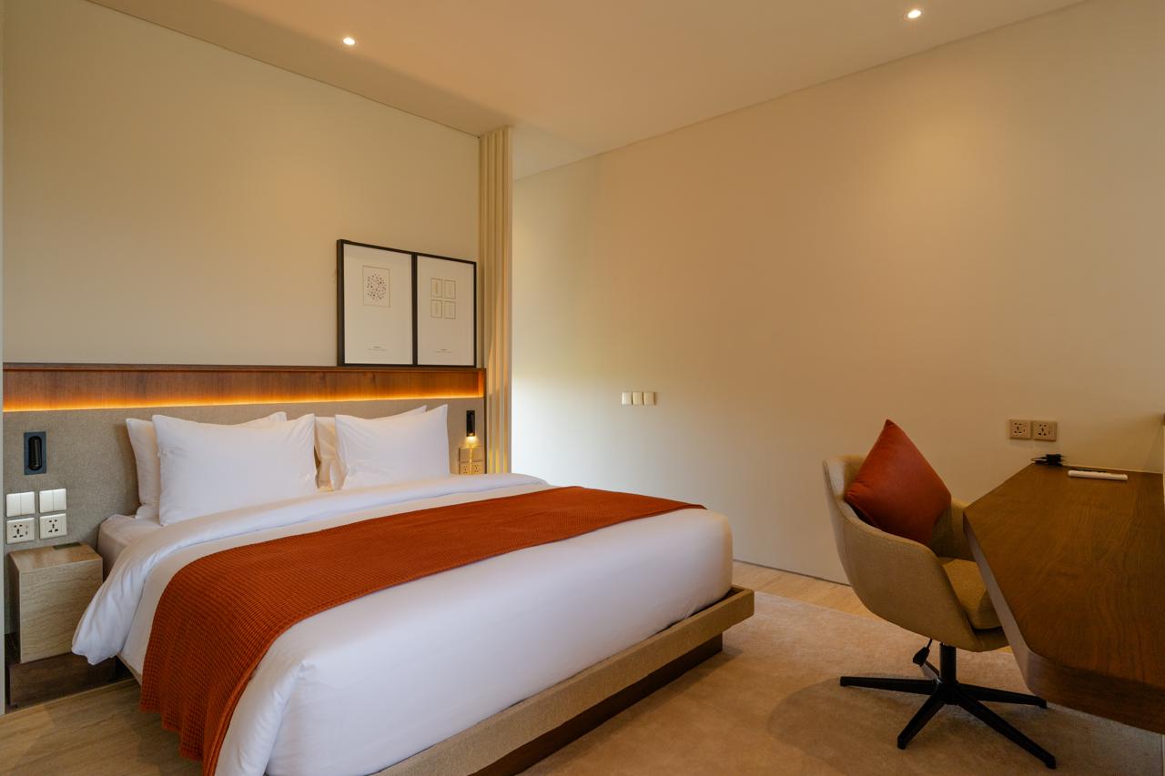 Modern 1-Bedroom Duplex Townhouse with Private Pool in Umalas — image 13