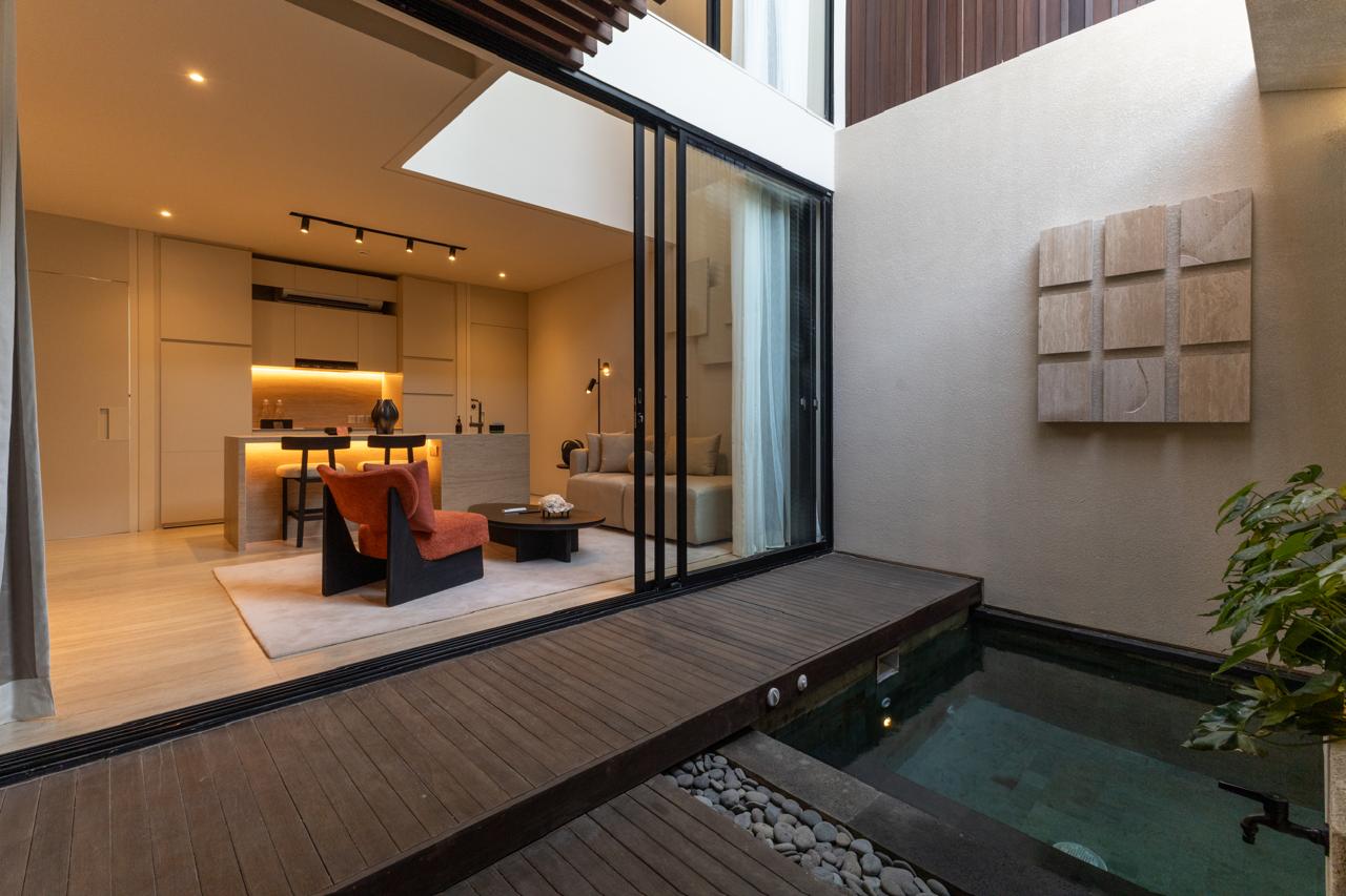 Modern 1-Bedroom Duplex Townhouse with Private Pool in Umalas