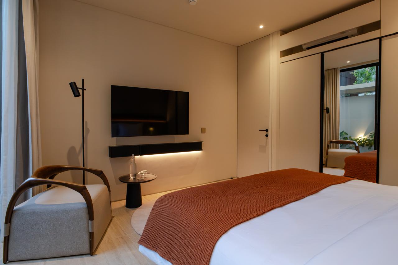 Fully Furnished 2-Bedroom Duplex Townhouse with Private Pool in Umalas — image 6