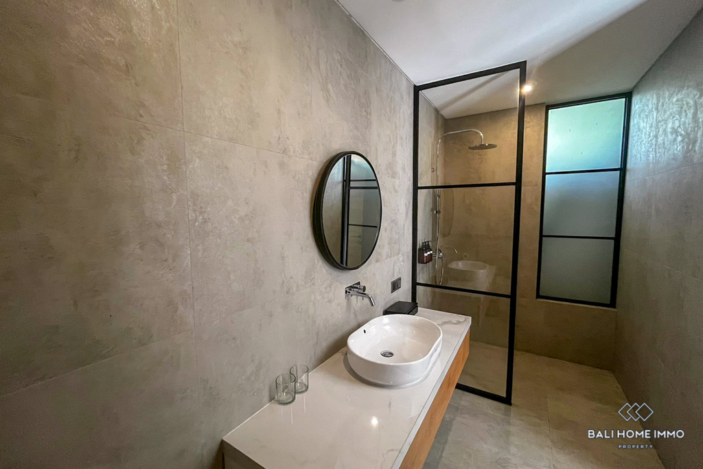 Modern 3 bedroom villa for monthly rental in Umalas Bali — image 12