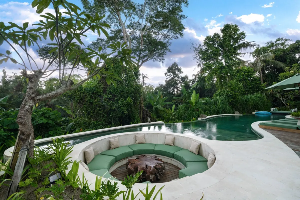 6 BR Glass Tropical Garden Residence Ubud — 6BR Residence Rental in Ubud — image 8
