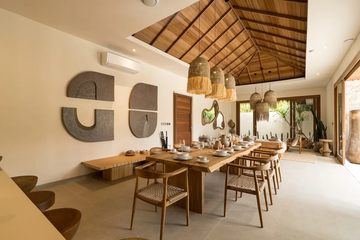 4 BR Thatched Courtyard Villa Ubud — 4BR Villa Rental in Ubud — image 9